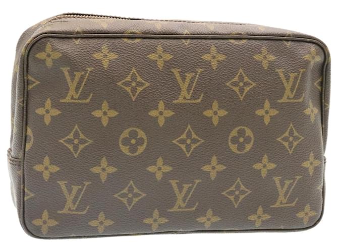 LOUIS VUITTON Monogram Canvas Trousse Toilette 23 Clutch