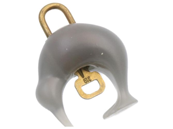 LOUIS VUITTON CUP Vorhängeschloss Grau LV Auth 25835