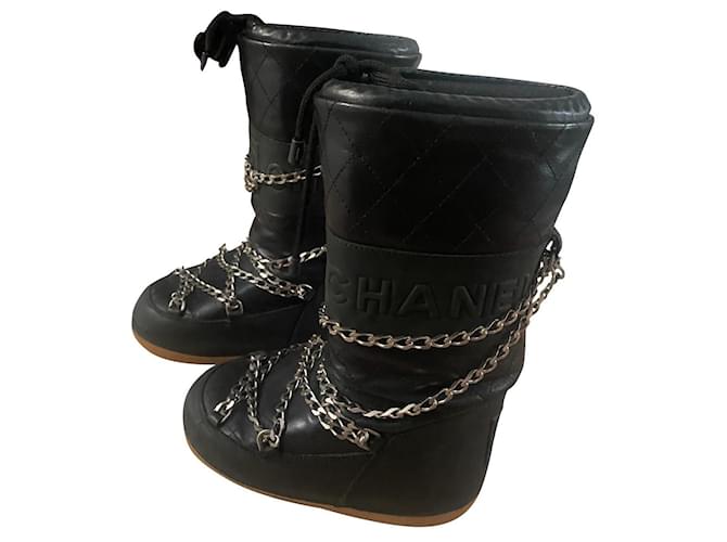 Chanel Boots Black Silver hardware Leather  ref.433165