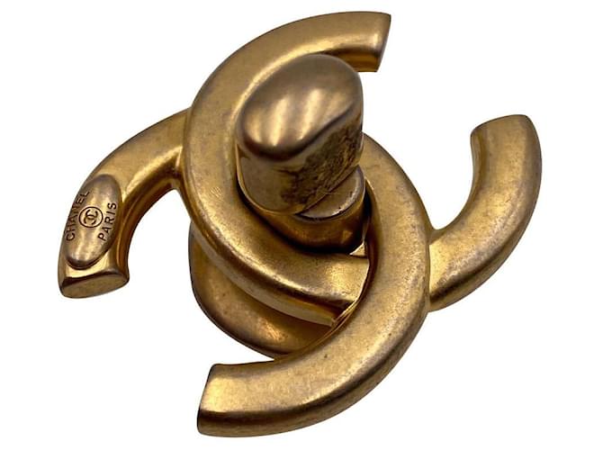 Fecho CHANEL CC Turnlock em ouro original Dourado Aço  ref.433941