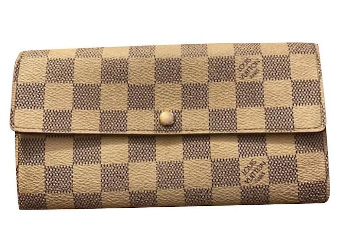 Louis Vuitton Sarah Wallet Beige Leather 