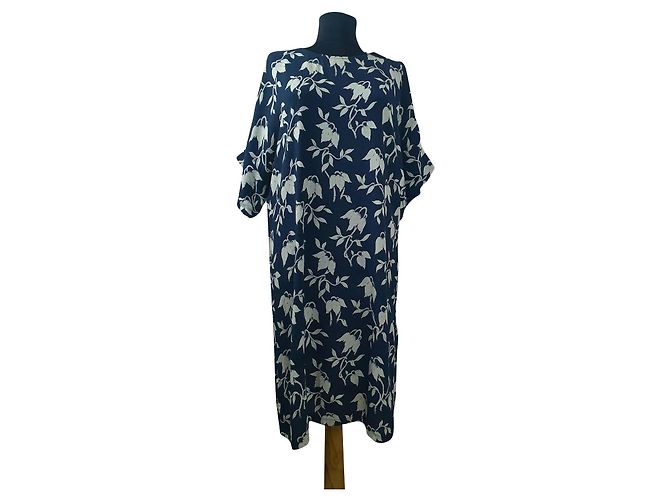 Ganni Maxwell Crepe Blumenkleid blau