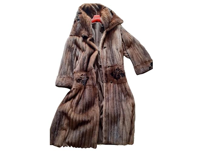 Autre Marque Tarja Niskanen limited edition mink coat Chestnut Fur  ref.435384