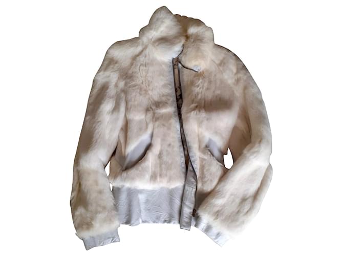 The first line of Roberto Cavalli demi jacket leather/rabbit White  ref.435441