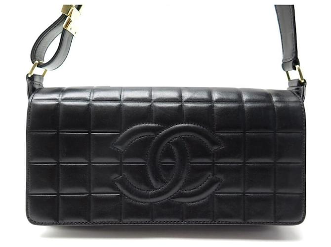 CHANEL CHOCOLATE BAR HANDBAG BLACK QUILTED LEATHER LEATHER HAND