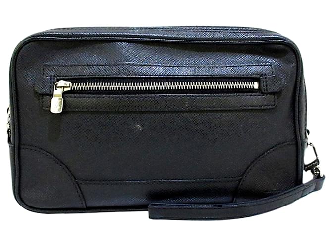 Louis Vuitton Black Taiga Pavel Clutch Bag Leather  ref.437963