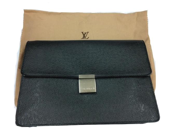 Used] Louis Vuitton Serenga M30782 Aldwards Bag Clutch Bag Black Black Men Leather ref.439221 - Closet