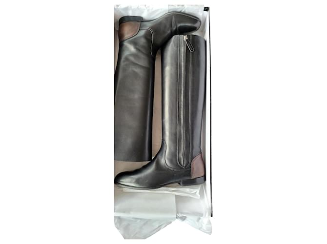 Chanel Boots Multiple colors Leather  ref.439926