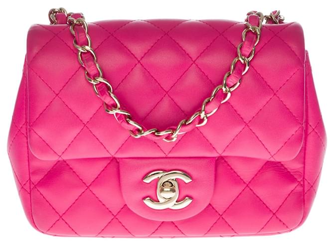 Excepcional bolsa Chanel Mini Timeless em couro acolchoado rosa, Correia de corrente de metal prateado  ref.440079