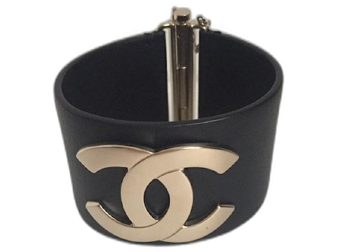 Chanel Armbänder Schwarz Leder  ref.440727