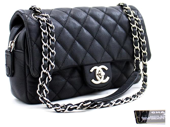 CHANEL Caviar Single Flap Silver Chain Shoulder Bag Black Zipper Leather  ref.442693 - Joli Closet