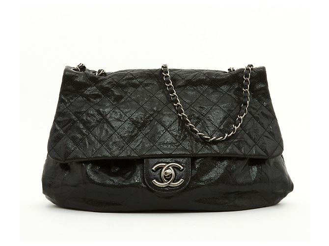 Chanel CLASSIQUE MAXI SOFT CAVIAR Noir