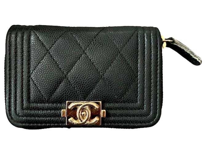 Chanel Boy card wallet Black Leather ref.444657 - Joli Closet