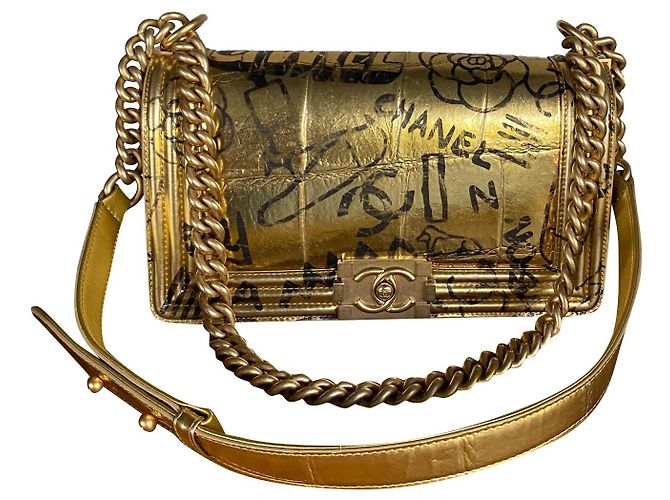 Chanel Boy Doré