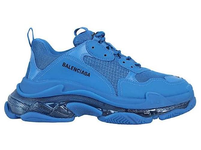 BALENCIAGA - Triple S Sneaker in Blau  ref.449222