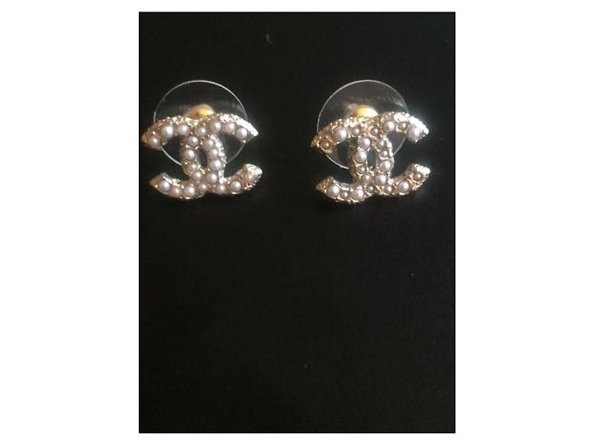 BOUCLES CC CHANEL PERLEES Bijouterie dorée