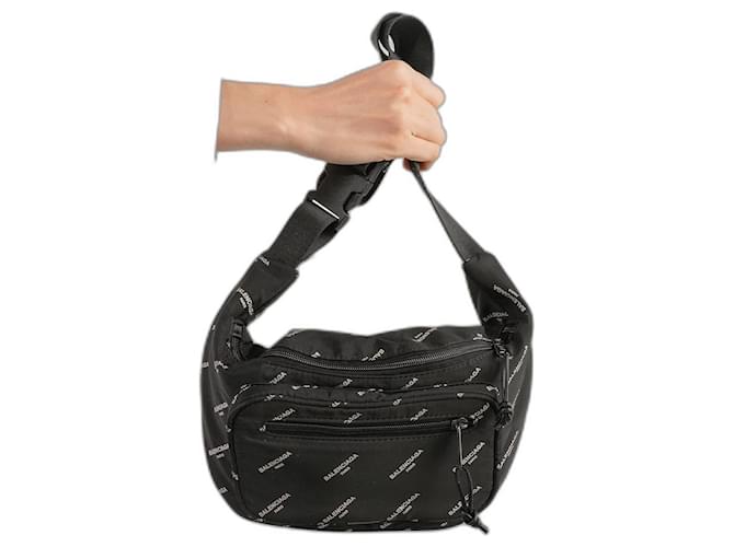 Balenciaga Belt bag Black  ref.453454