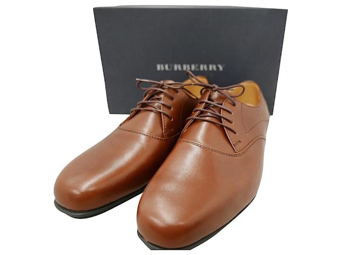[Occasion] Burberry BURBERRY chaussures en cuir business shoes 25.5cm marron Cuir vernis  ref.454380