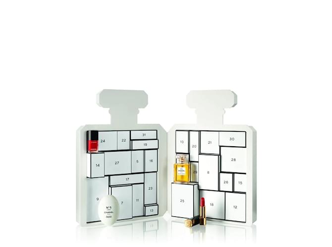 Chanel Sold out everywhere 2021 Advent Calendar with 27 Gifts  ref.455210