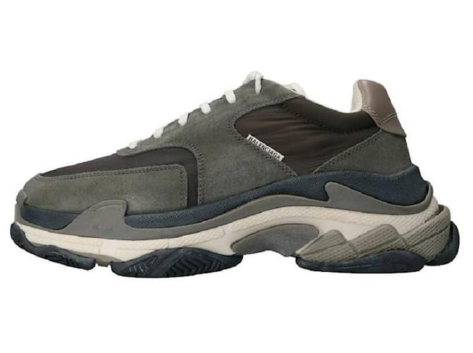 [Used] BALENCIAGA [TRIPLE S TRAINERS] Triple es lace-up sneakers Grey Rubber  ref.458435