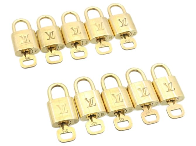 Louis Vuitton Vorhängeschloss 10Set Gold Tone LV Auth cr909 Metall  ref.460676