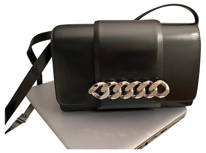 Givenchy Handtaschen Schwarz Leder  ref.462090