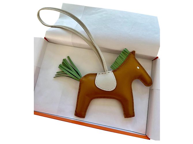 Hermès Rodéo MM Sésame/Craie/Vert Criquet Cuir Multicolore