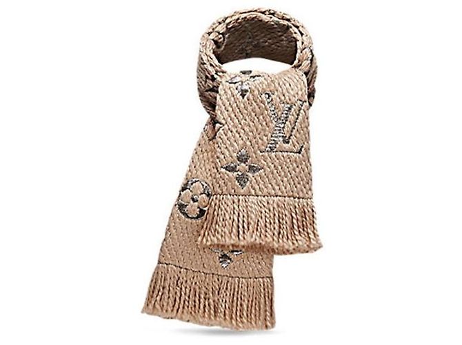 Montsouris Louis Vuitton Sciarpa Logomania beige brillante