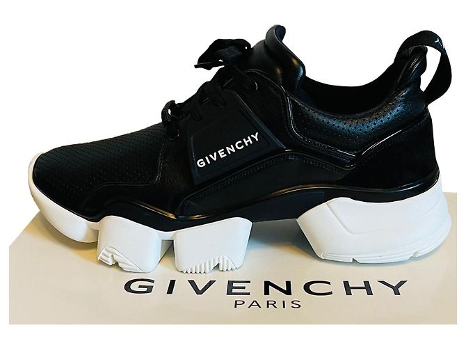 Givenchy Kiefer
