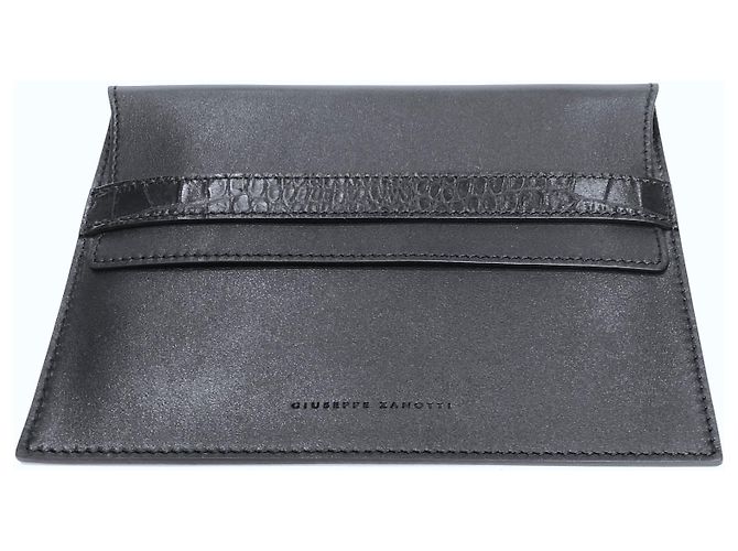 Giuseppe Zanotti Clutch aus Leder Schwarz