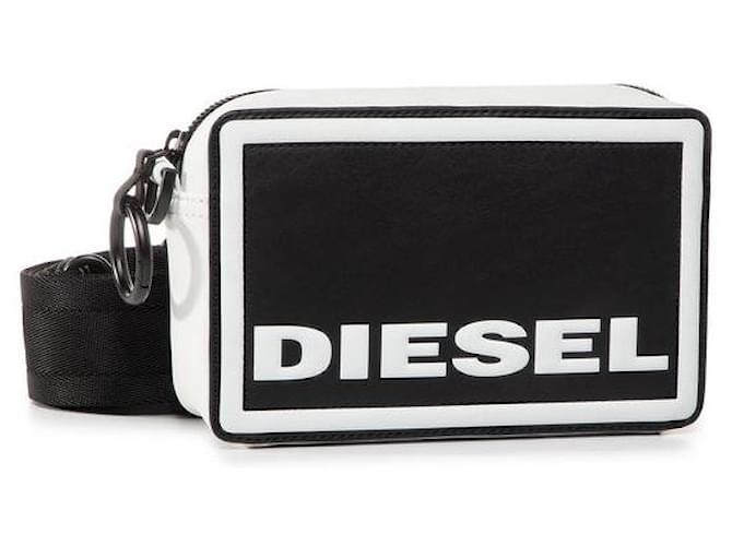 Diesel - Handtasche aus Leder Mehrfarben  ref.468878
