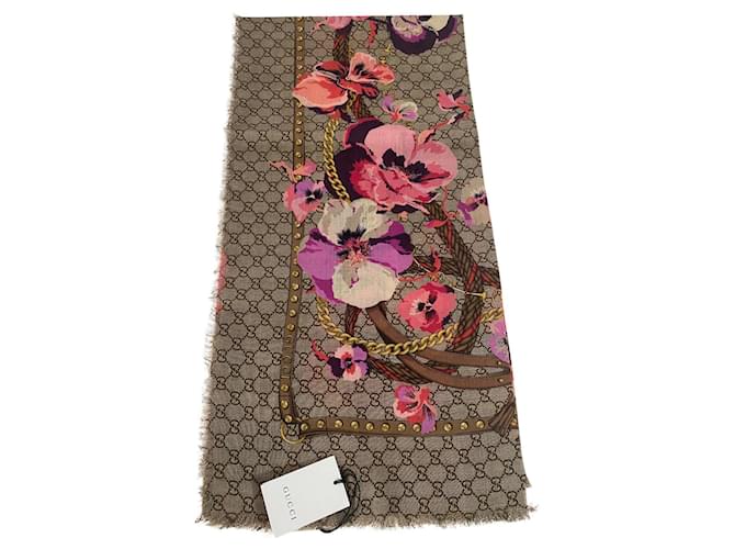 Gucci Monogram Blooms shawl Multiple colors Wool ref.506798 - Joli