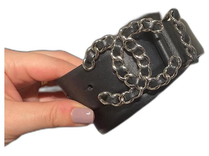 Chanel Cinturones Negro Cuero  ref.469387