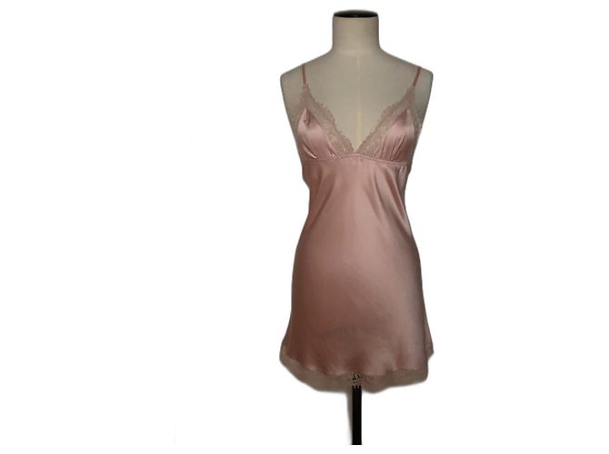 I.D. Sarrieri Eu.D. Sarrieri vestido de seda rosa claro com detalhes em renda