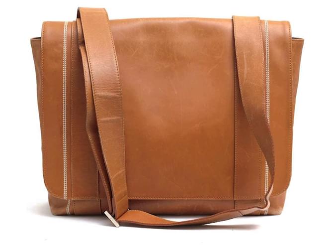 Alfred Dunhill [Occasion] Sac à bandoulière Dunhill Cuir de vachette pour homme Marron  ref.469657