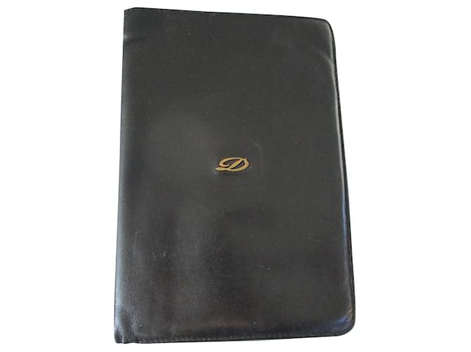 St Dupont Black leather wallet.  ref.470692