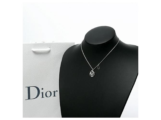 Used] Christian Dior Christian Dior clover rhinestone pigeon logo motif necklace  pendant Silvery Metal ref.471070 - Joli Closet