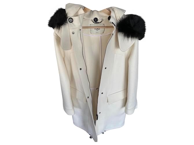 fendi women's ivory coat t42it removable hood 100% groundhog canada Beige Wool  ref.475670