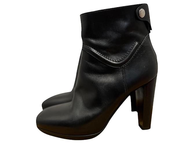 Hermès Ankle Boots Black Leather  ref.475858
