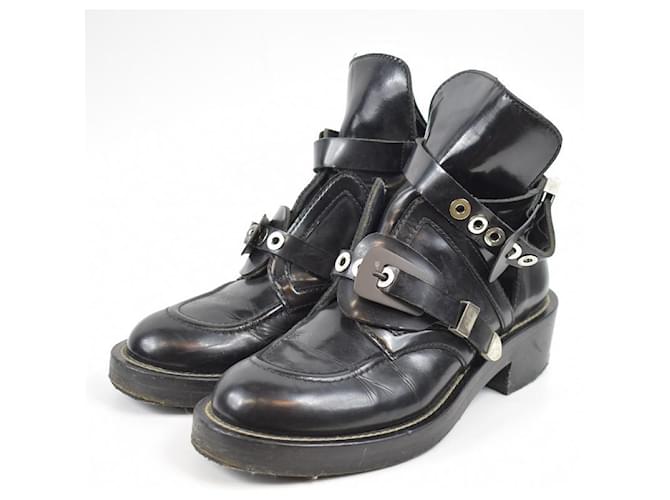 [Usado] BALENCIAGA Design Strap Boots Tamaño: 39 1/2 De color negro Cuero  ref.475905