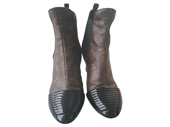 Louis Vuitton Ankle Boots Brown Leather 38