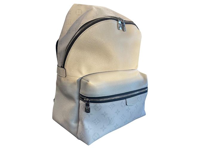 Louis Vuitton Bolsa Briefcase Discovery Monogram Canvas e Couro Taiga Prateado Prata