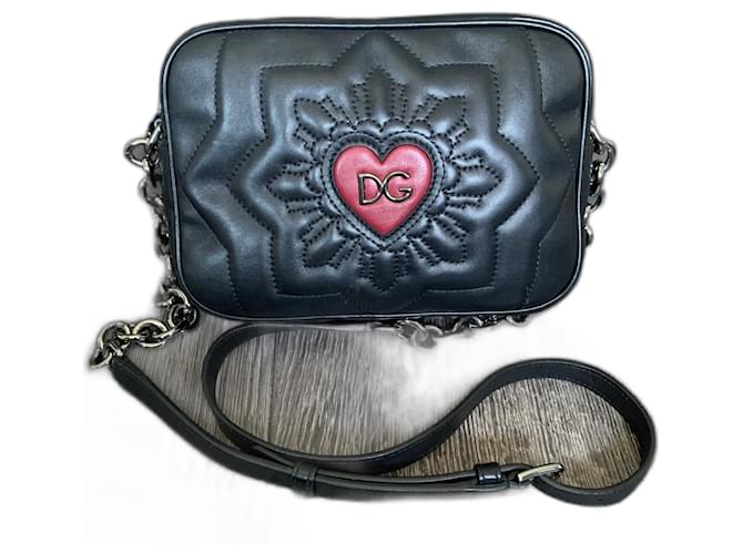 Dolce & Gabbana Matelassé crossbody bag Black Leather  ref.475884