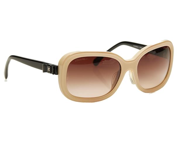 Chanel Black Square Tinted Sunglasses White Plastic ref.479323