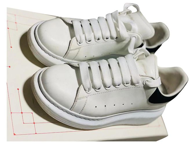 Ténis Alexander McQueen de pele branca Branco