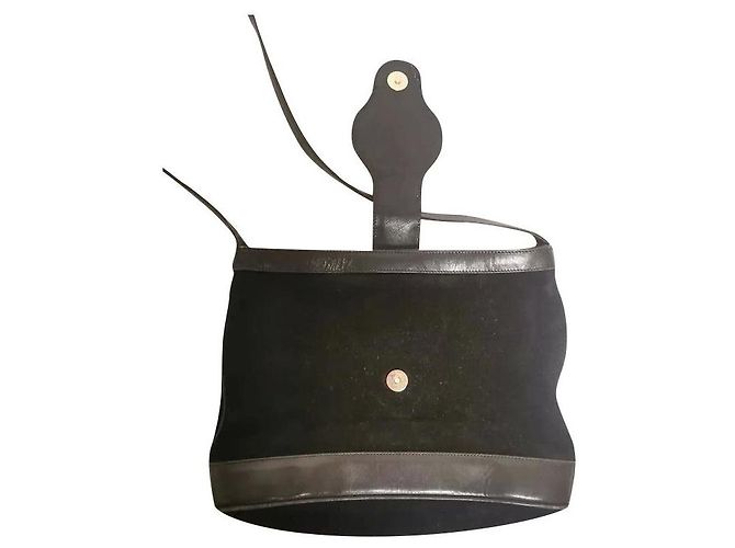 Bolsa Gucci de camurça e couro preto liso com fivela GG