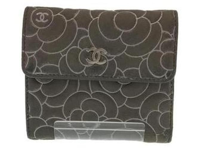 Chanel carteiras Cinza Couro  ref.480451