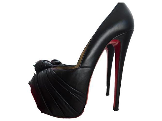 Christian Louboutin Lady Gres Pumps 20 ans 38 Schwarz