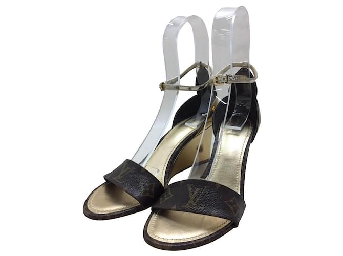 LOUIS VUITTON Sandals / 39 / GLD / PVC / High heels / Wedge sole