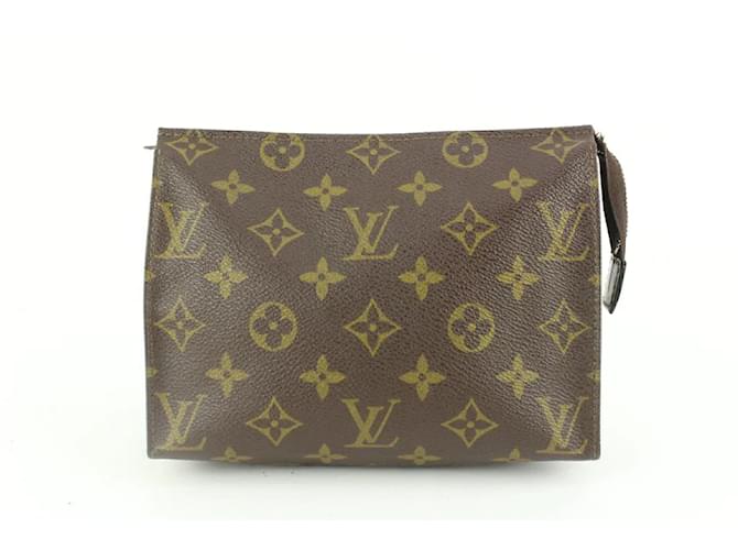 Lv Toiletry Pouch 26 Date Coded